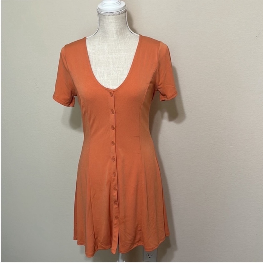 EUC M forever 21 orange button down short sleeve mini dress with belt to tie